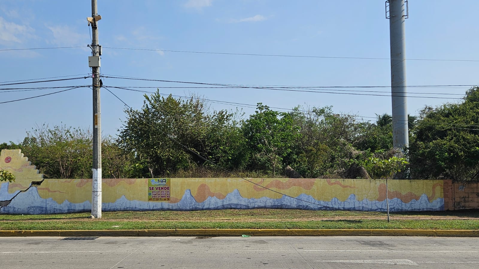 MURAL PLAZA LA ISLA
