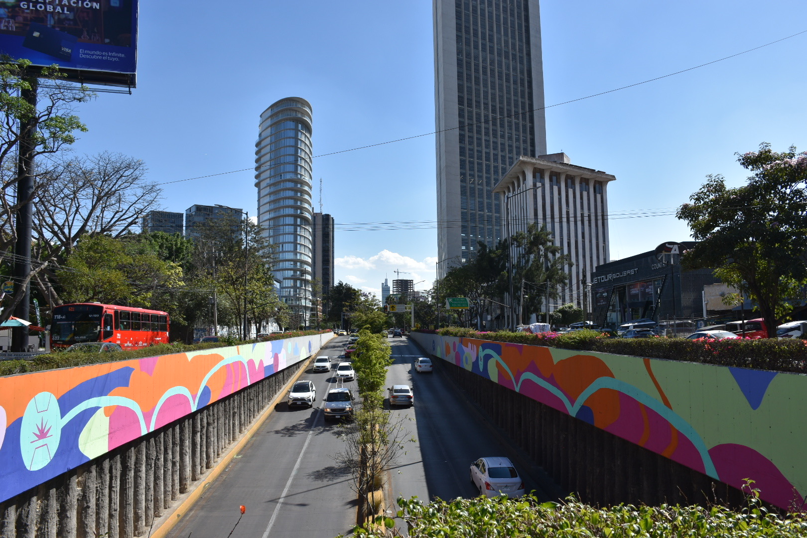 MURAL SABOR TAPATÍO