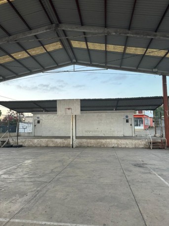 MURAL EN LA CANCHA EL REFUGIO