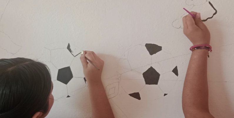 MURAL EN CAMPO DE FÚTBOL  GACHUPINATE