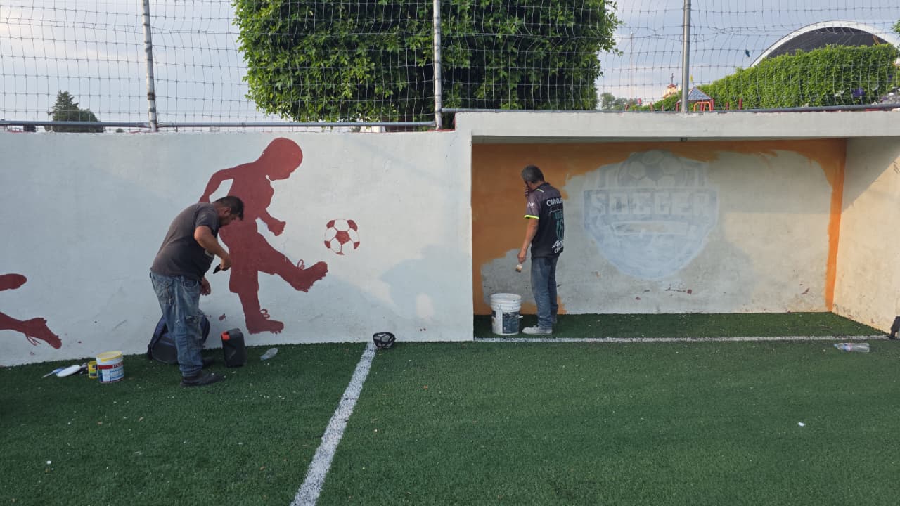 MURAL EN DEPORTIVO TIA ELO