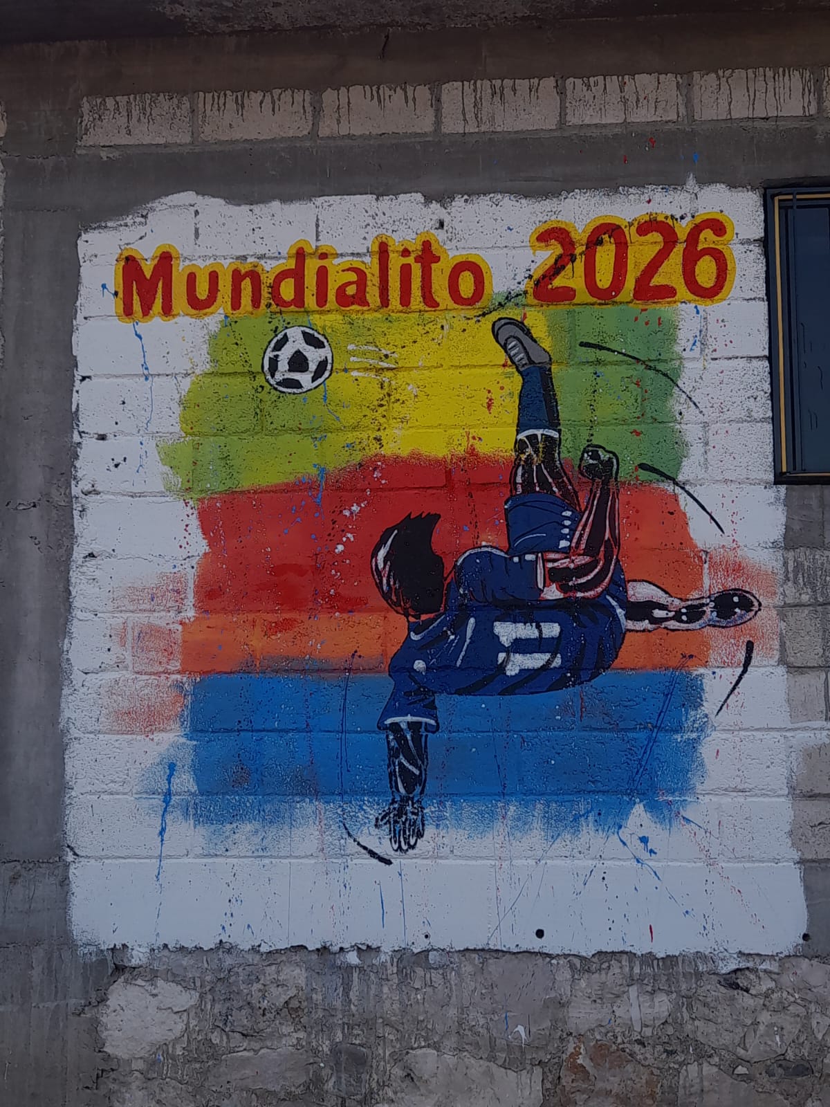 MURAL EN CAMPO DEPORTIVO LA HUERTA