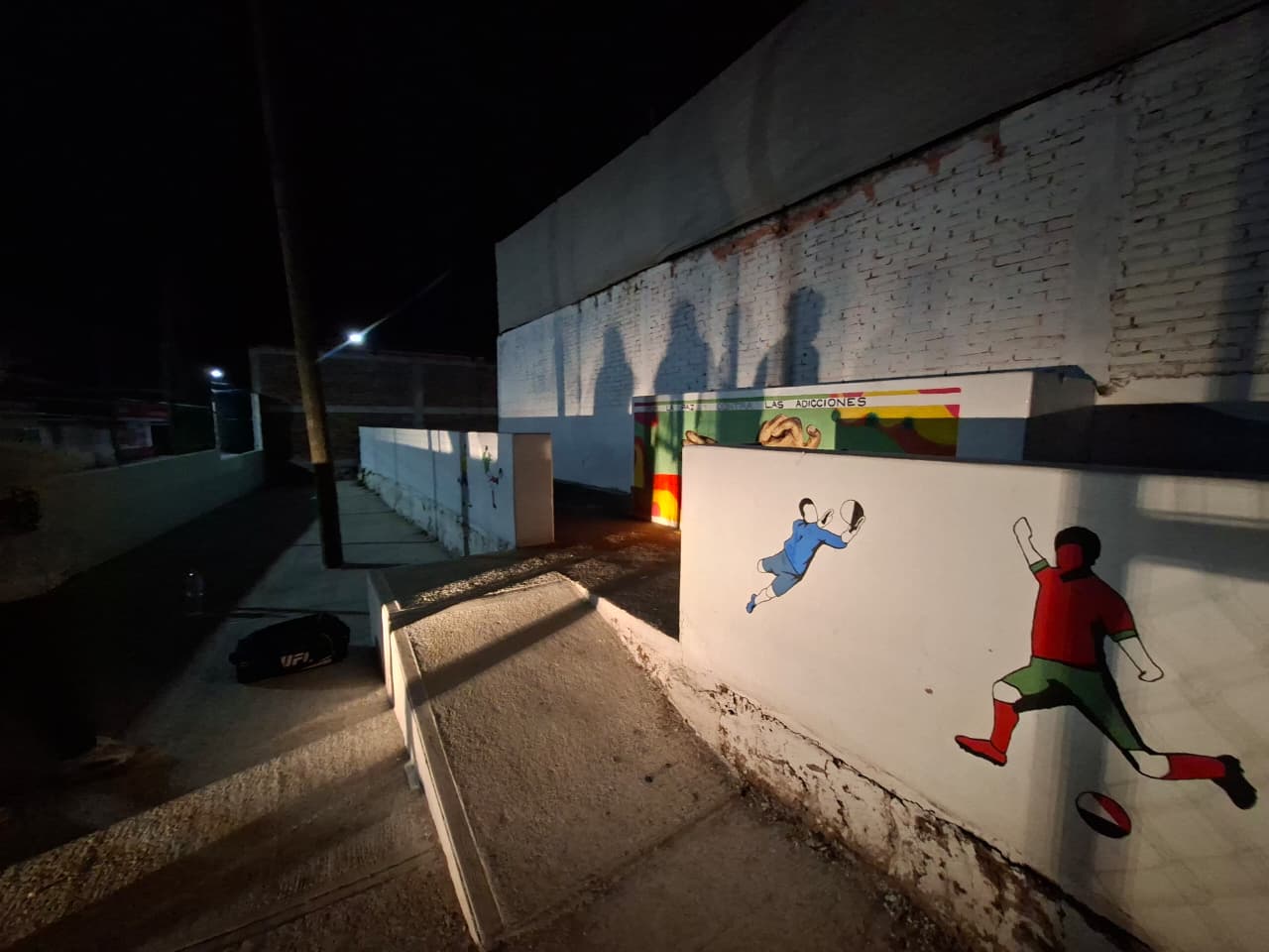 MURAL EN CAMPO DEPORTIVO NEMORIO RIVERA