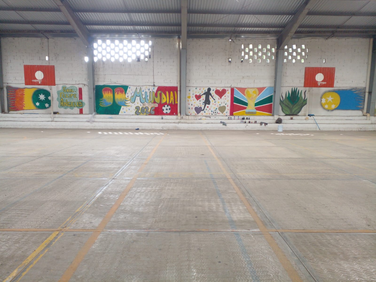 MURAL EN CANCHA LA ESPERANZA