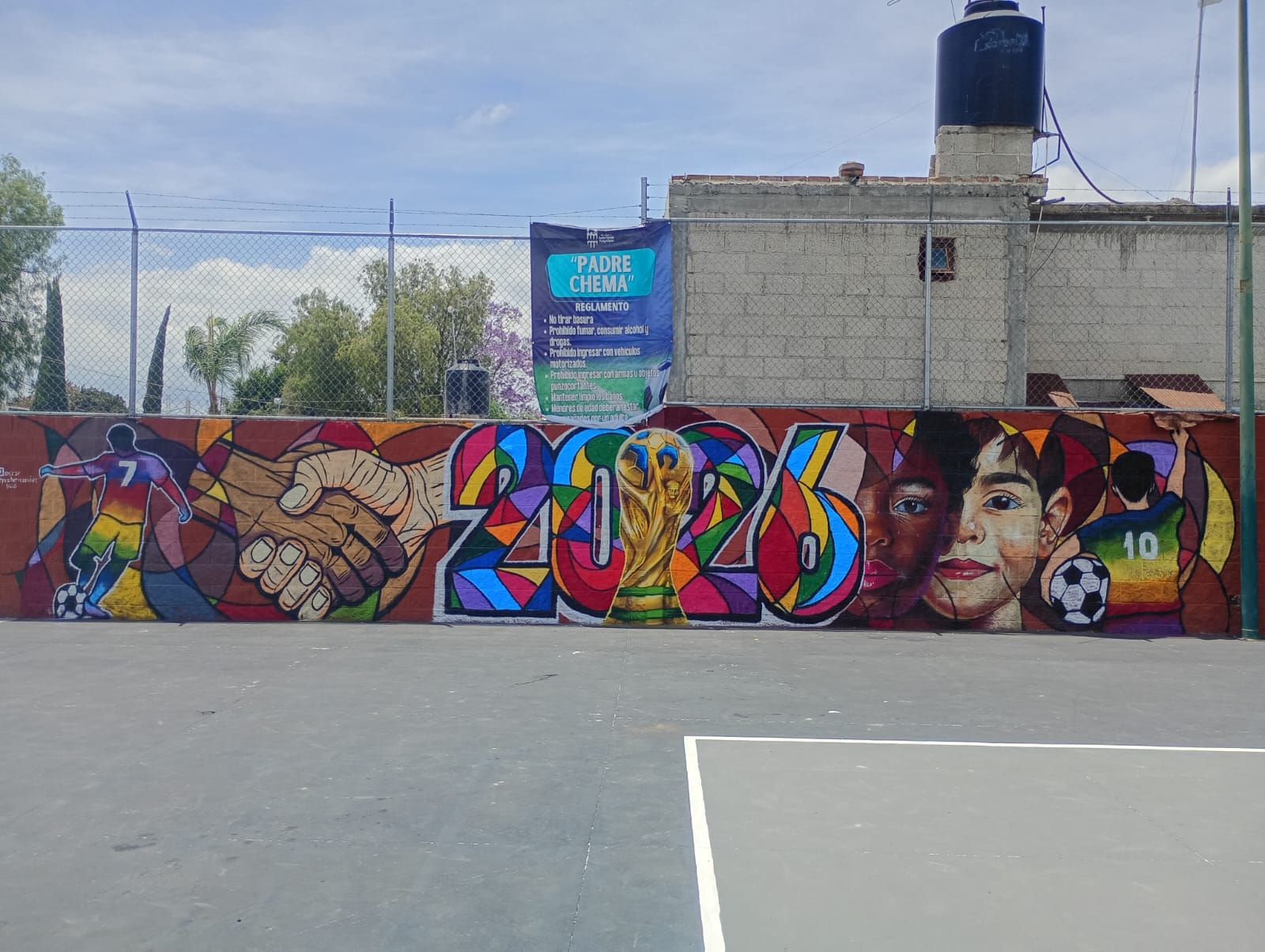 MURAL EN DEPORTIVO PADRE CHEMA