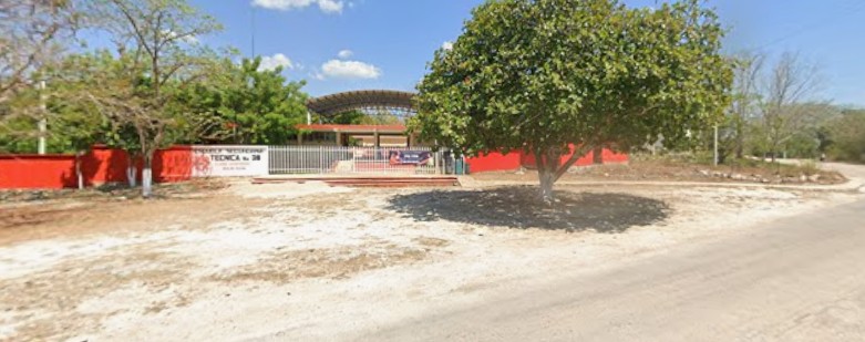MURAL SECUNDARIA TÉCNICA NO. 38 - SACALUM