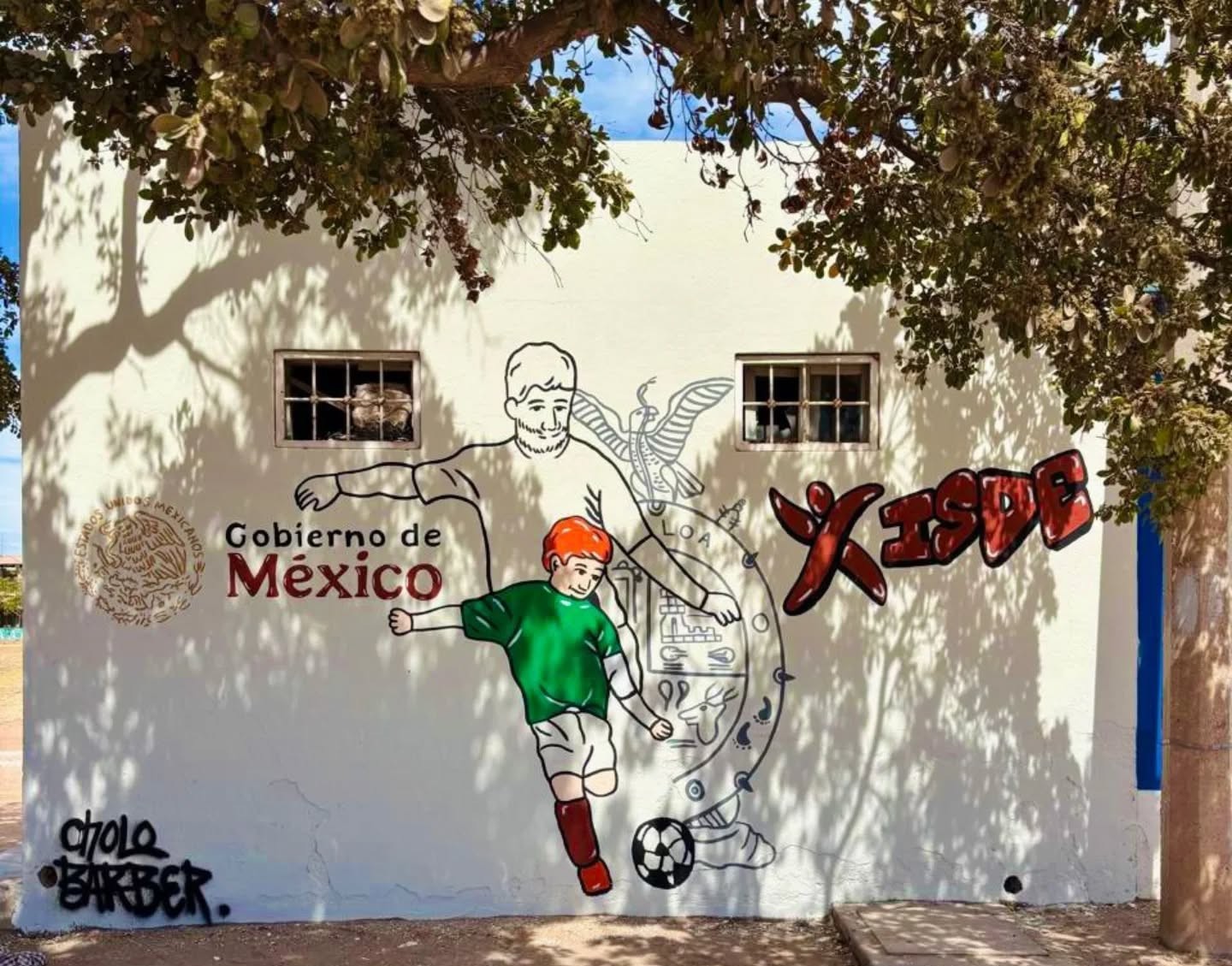 MURO ESTADIO LA GLORIA