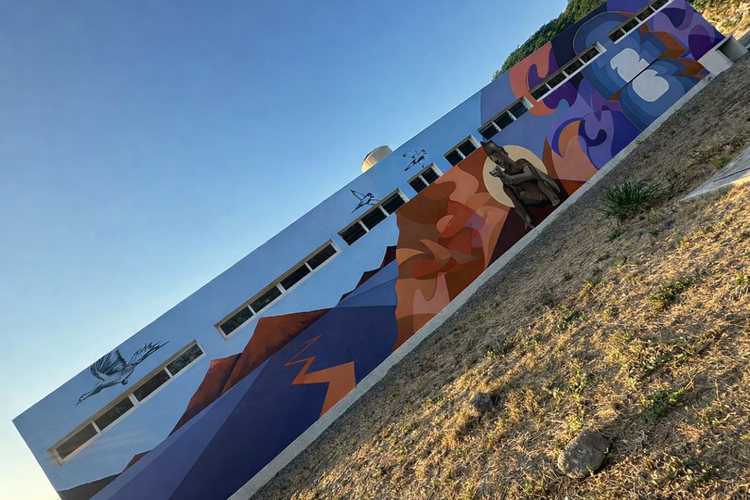 MURAL EN LA CAMPANA