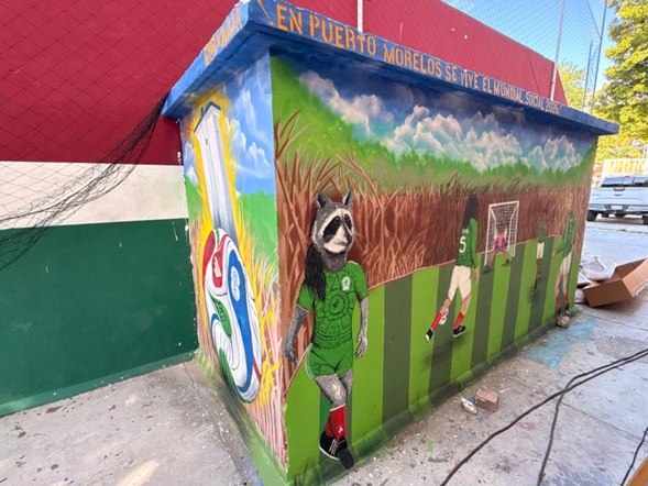 MURAL EN CANCHA DE FÚTBOL ZETINA GASCA
