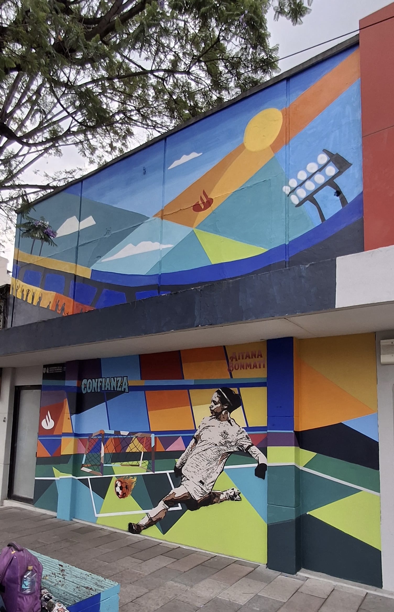 MURAL AITANA BONMATÍ 02