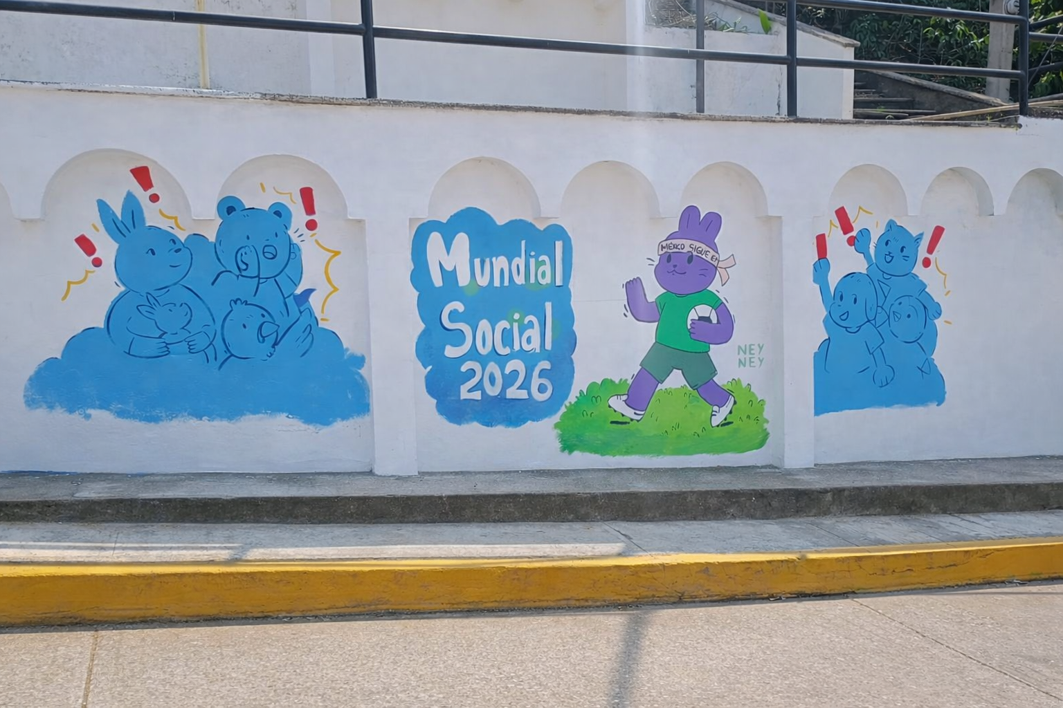 MURO DEL CAMPO DEPORTIVO