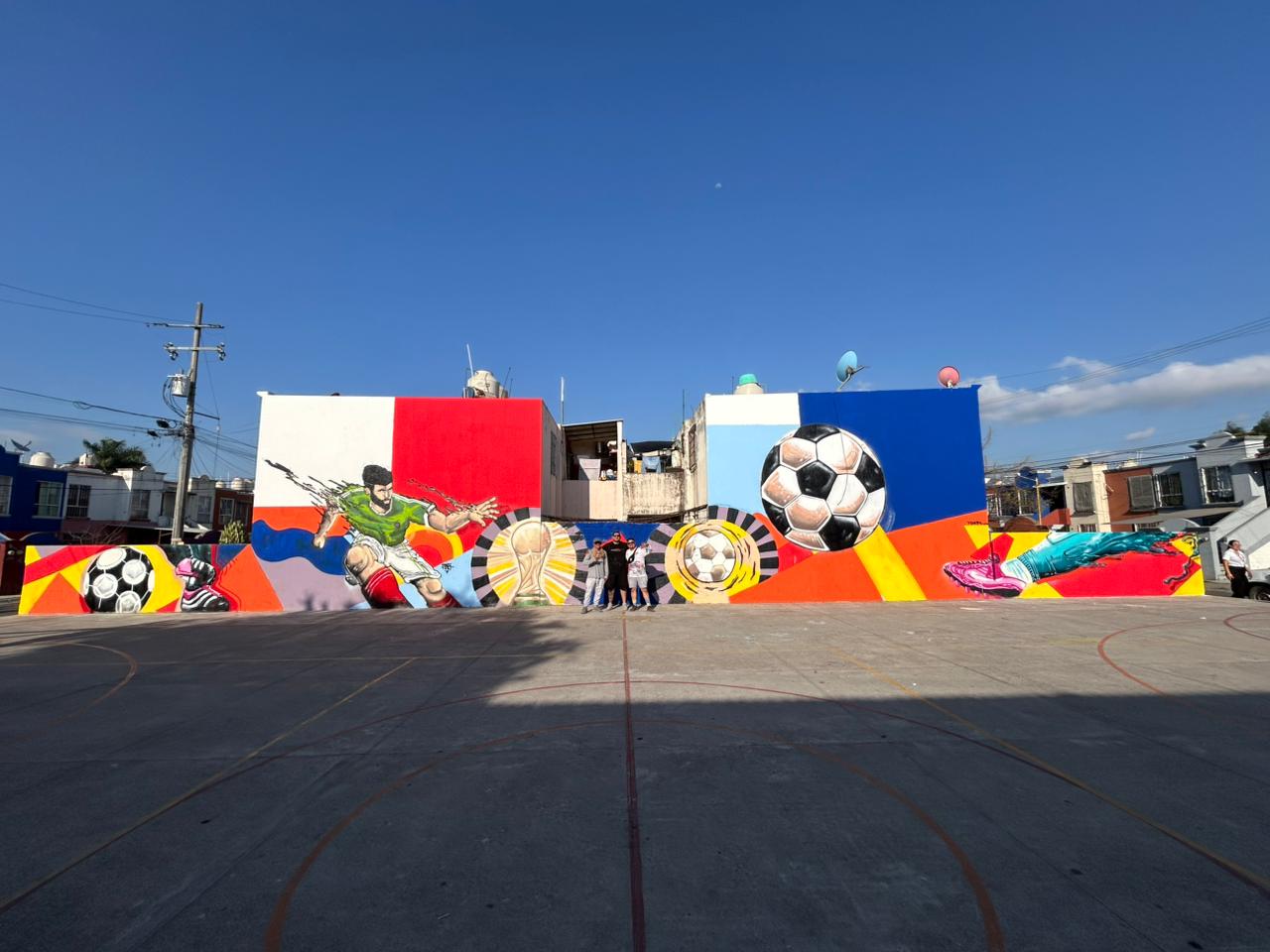 MURAL EN LA CANCHA DE PASEO DEL VALLE REAL I