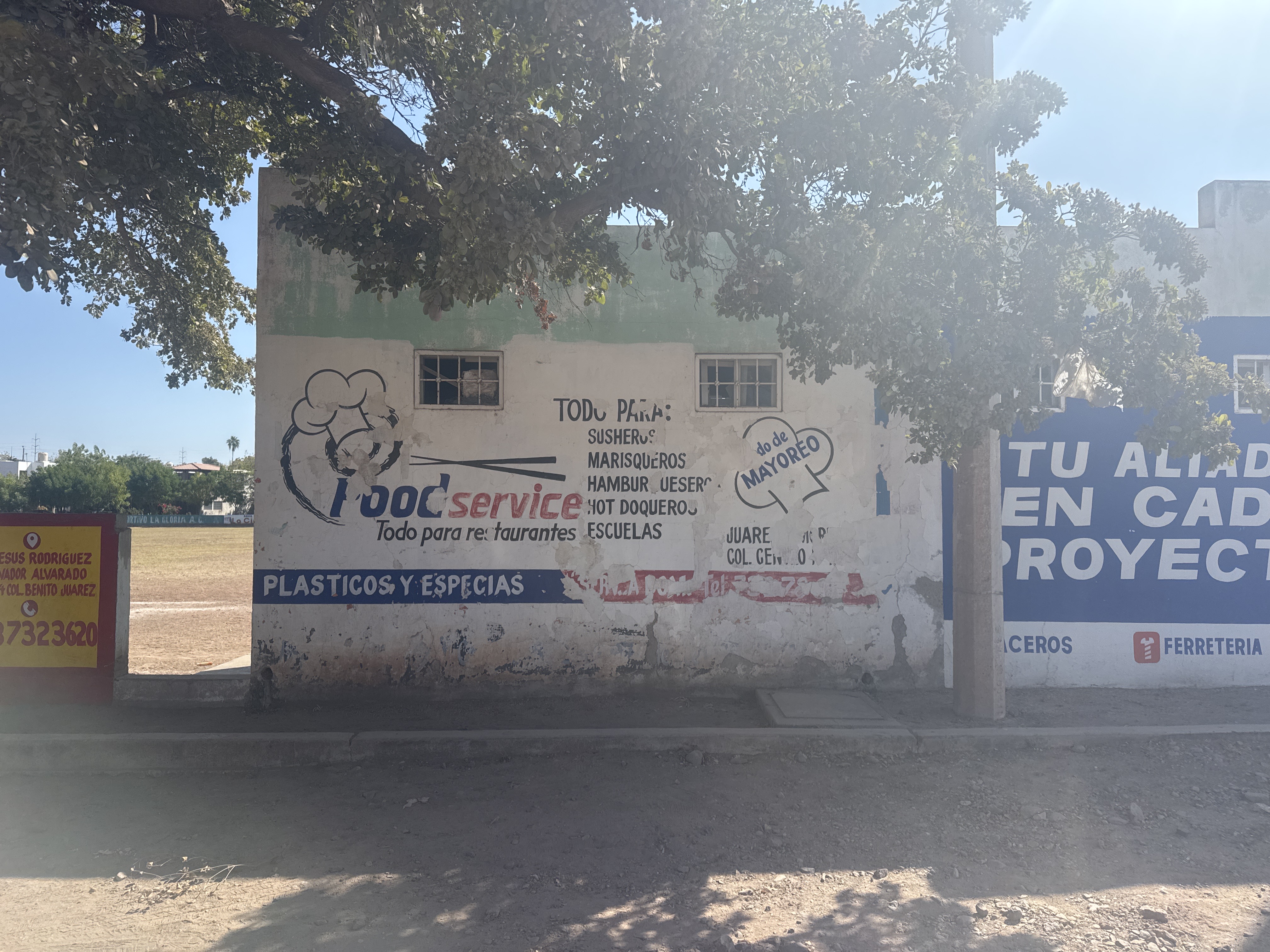 MURO ESTADIO LA GLORIA