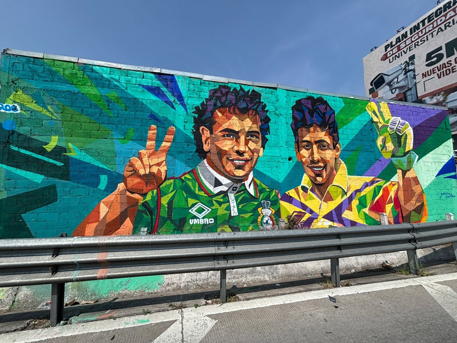 MURAL SE VIVE EL FÚTBOL