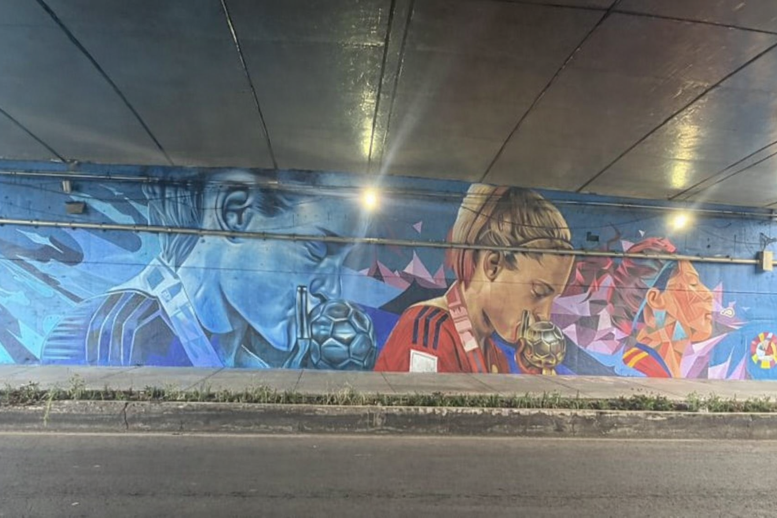 ALEXIA  PUTELLAS