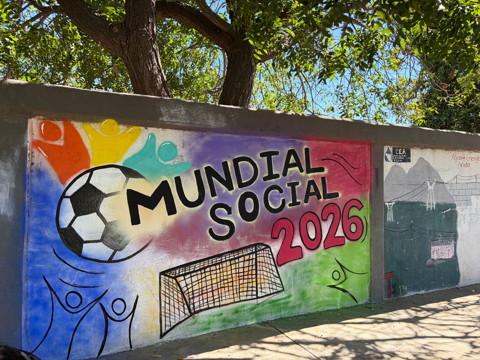 MURAL 12 EN EMPALME