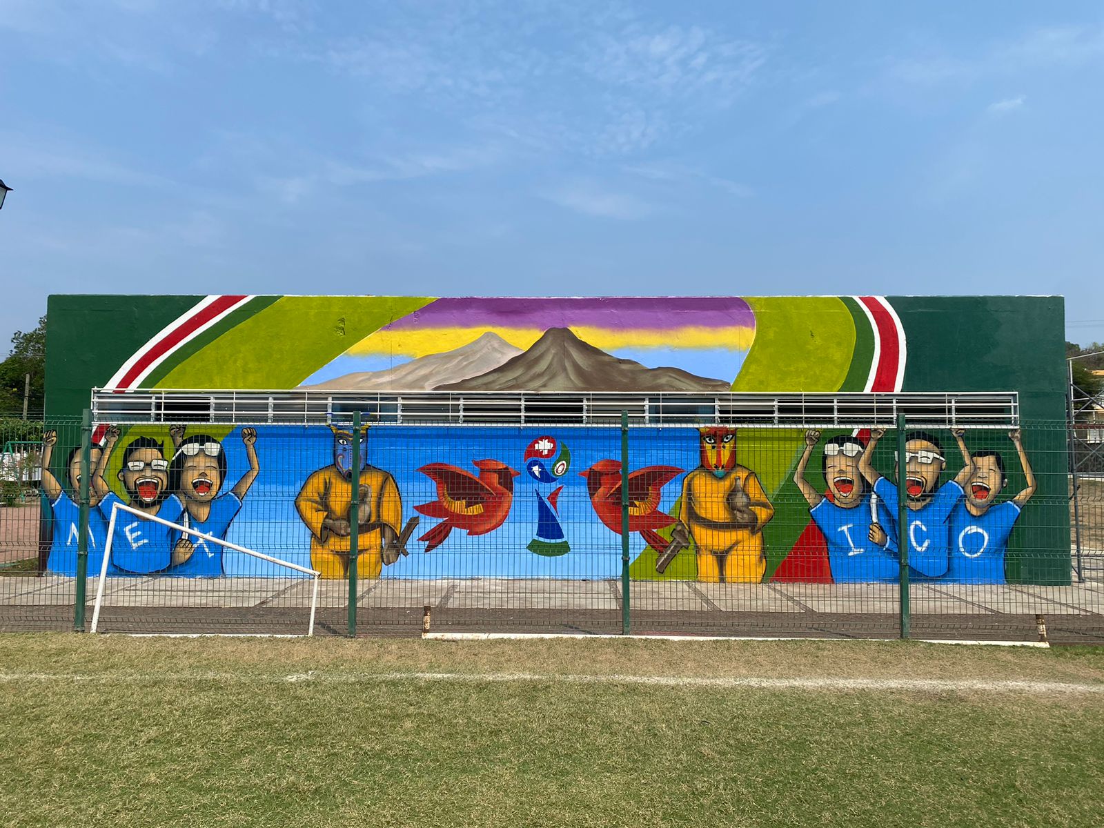 MURAL EN UNIDAD DEPORTIVA MARY VILLA
